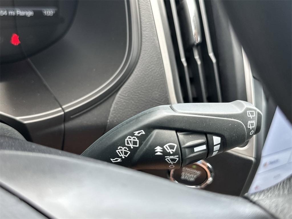 used 2024 Ford Edge car, priced at $30,865