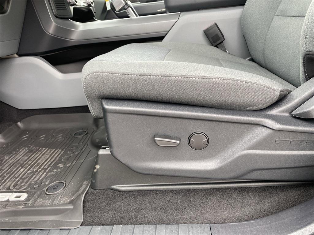 new 2025 Ford F-150 Lightning car, priced at $64,220