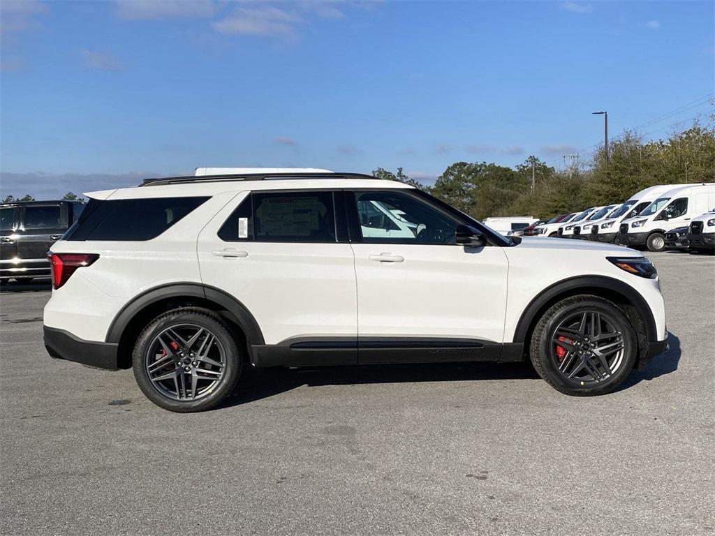 new 2025 Ford Explorer car, priced at $54,949