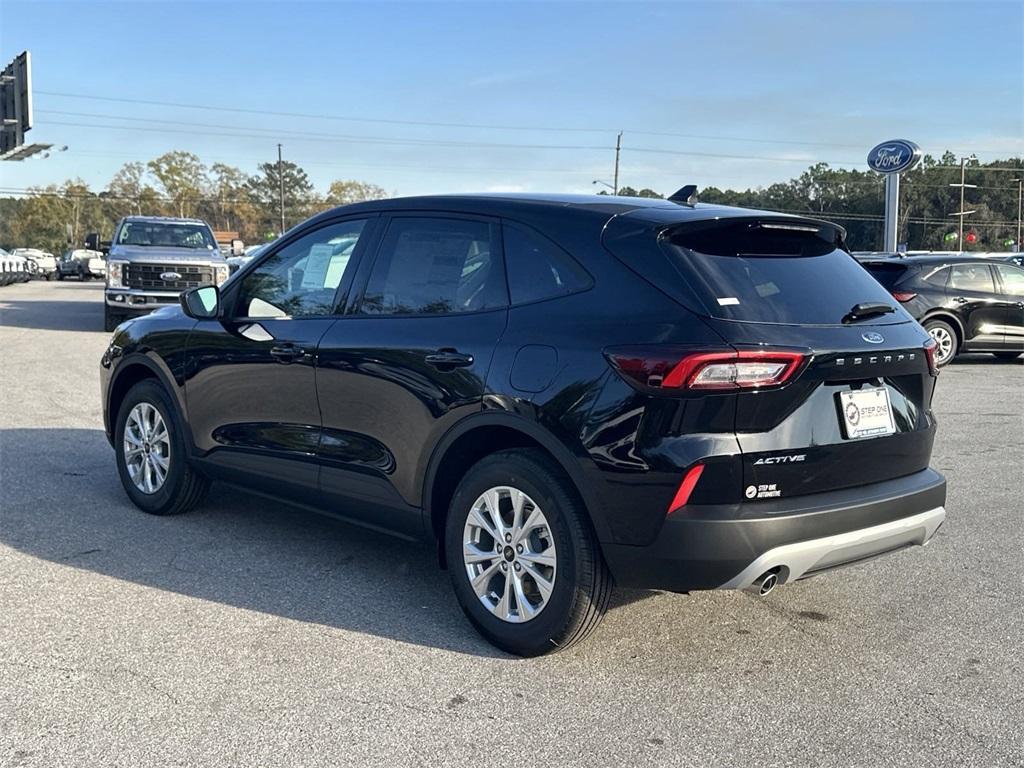 new 2025 Ford Escape car, priced at $27,645