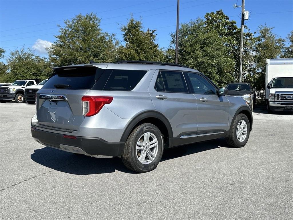 new 2024 Ford Explorer car, priced at $40,906