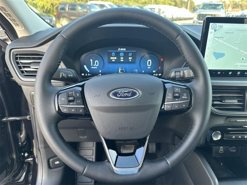 new 2025 Ford Escape car, priced at $32,015