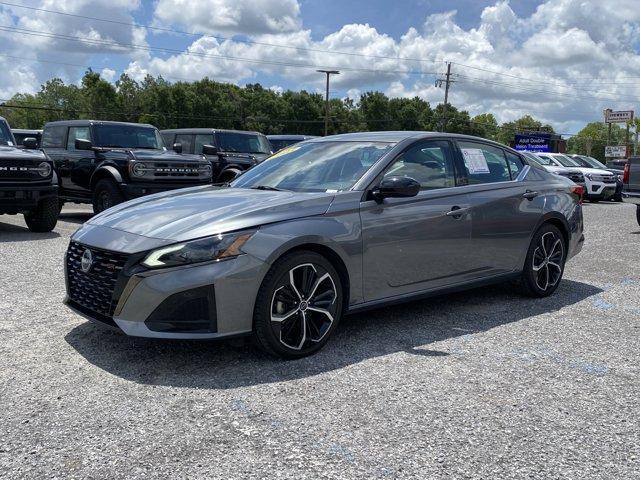 used 2023 Nissan Altima car, priced at $22,014