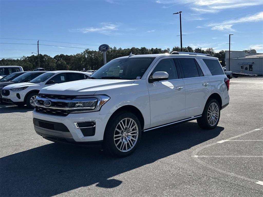 new 2024 Ford Expedition car, priced at $67,622