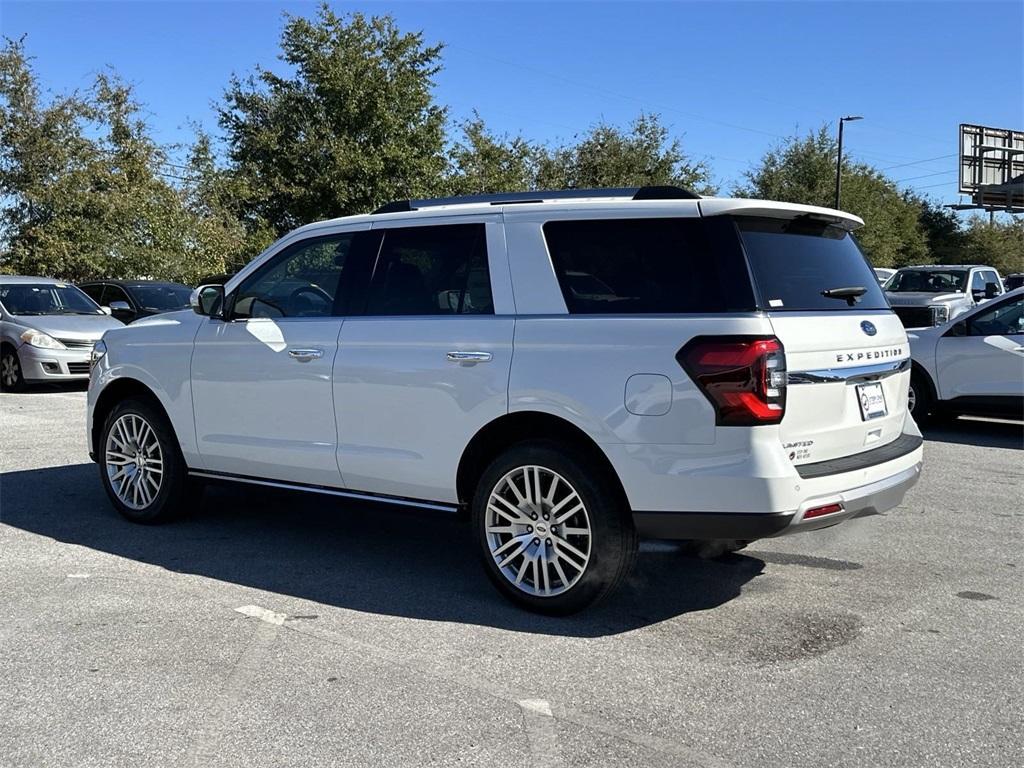 new 2024 Ford Expedition car, priced at $67,622