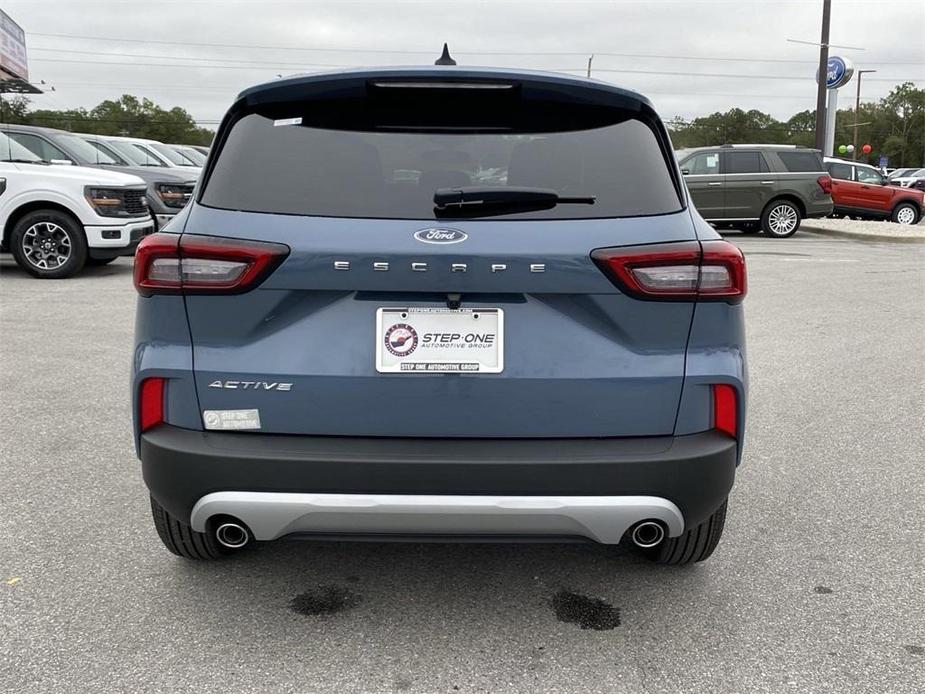 new 2025 Ford Escape car, priced at $28,645