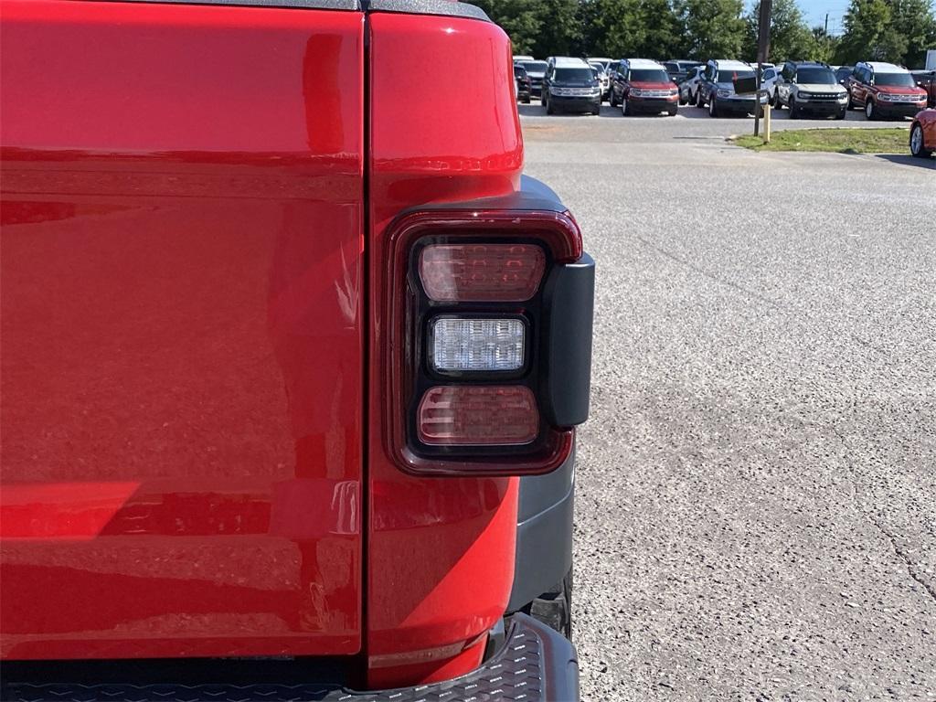used 2022 Jeep Gladiator car, priced at $39,063