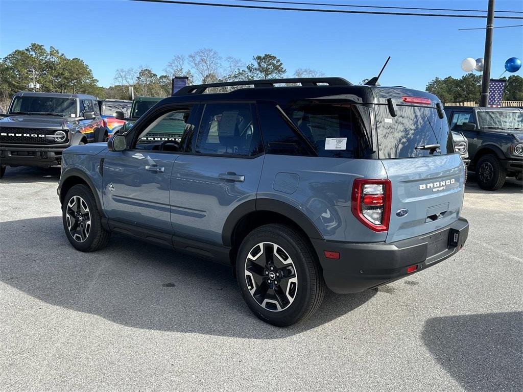 new 2024 Ford Bronco Sport car, priced at $33,553