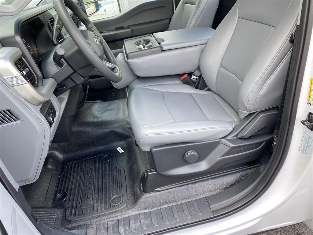 new 2025 Ford F-250 car, priced at $56,290