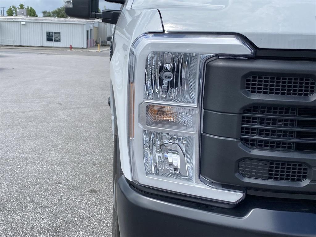 new 2025 Ford F-250 car, priced at $56,290