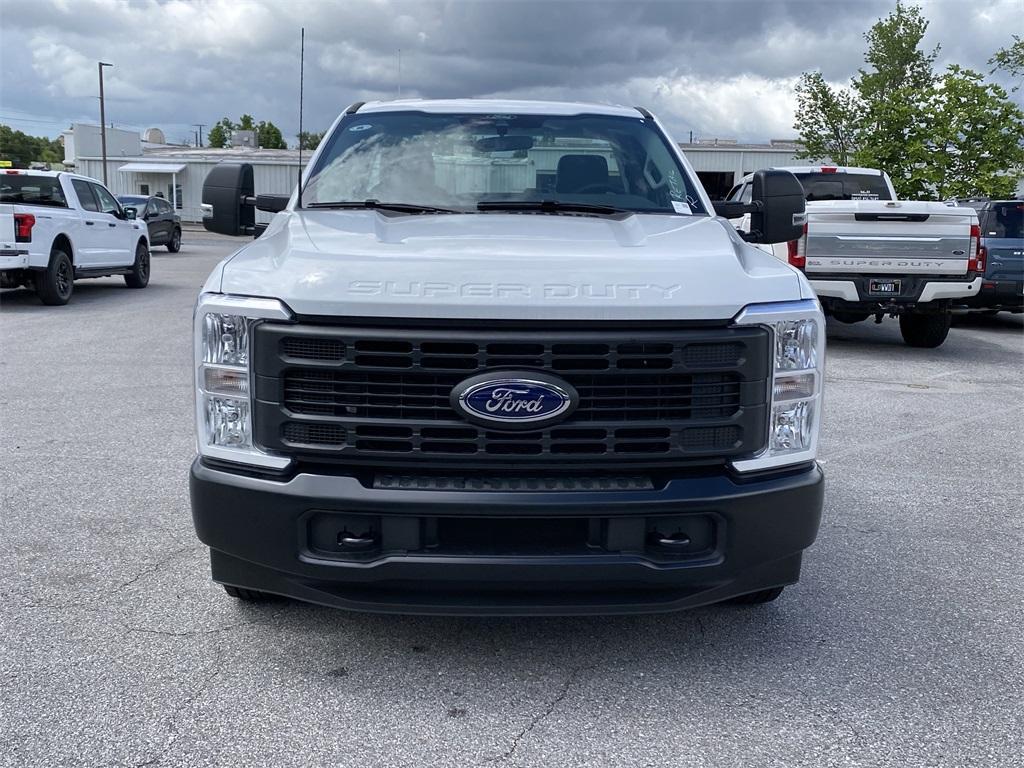 new 2025 Ford F-250 car, priced at $56,290
