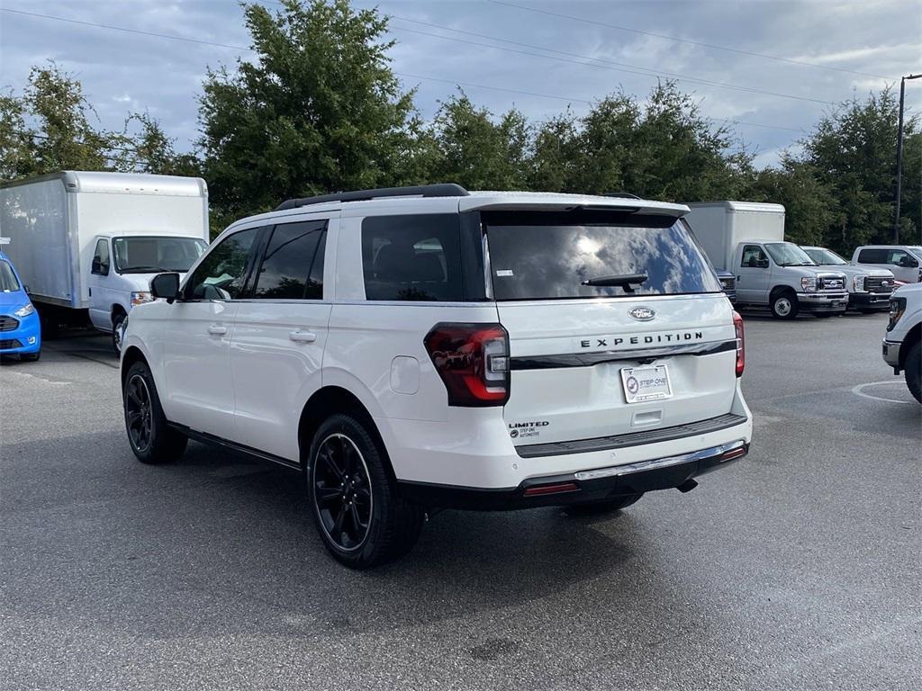 new 2024 Ford Expedition car, priced at $69,304