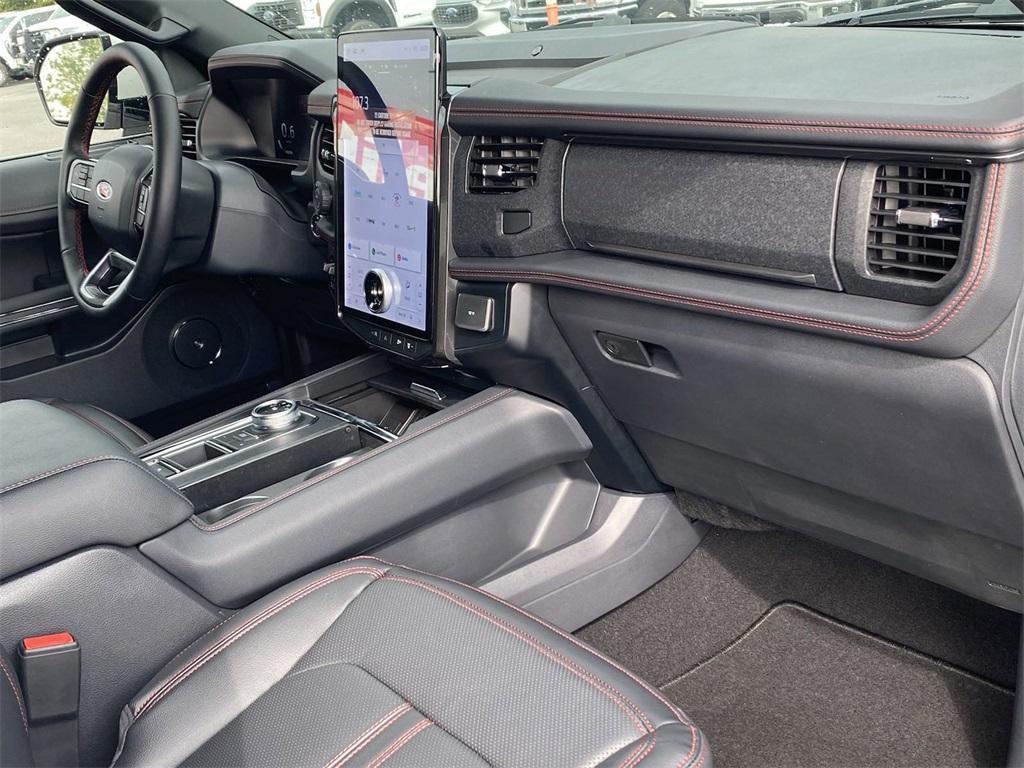 new 2024 Ford Expedition car, priced at $69,304