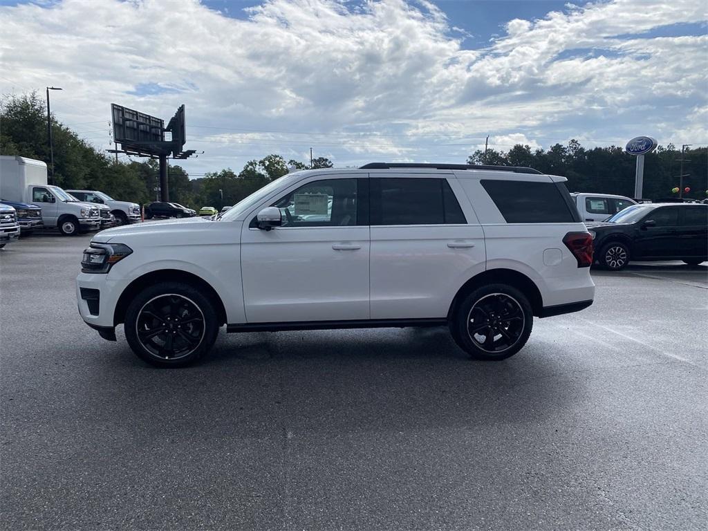 new 2024 Ford Expedition car, priced at $69,304