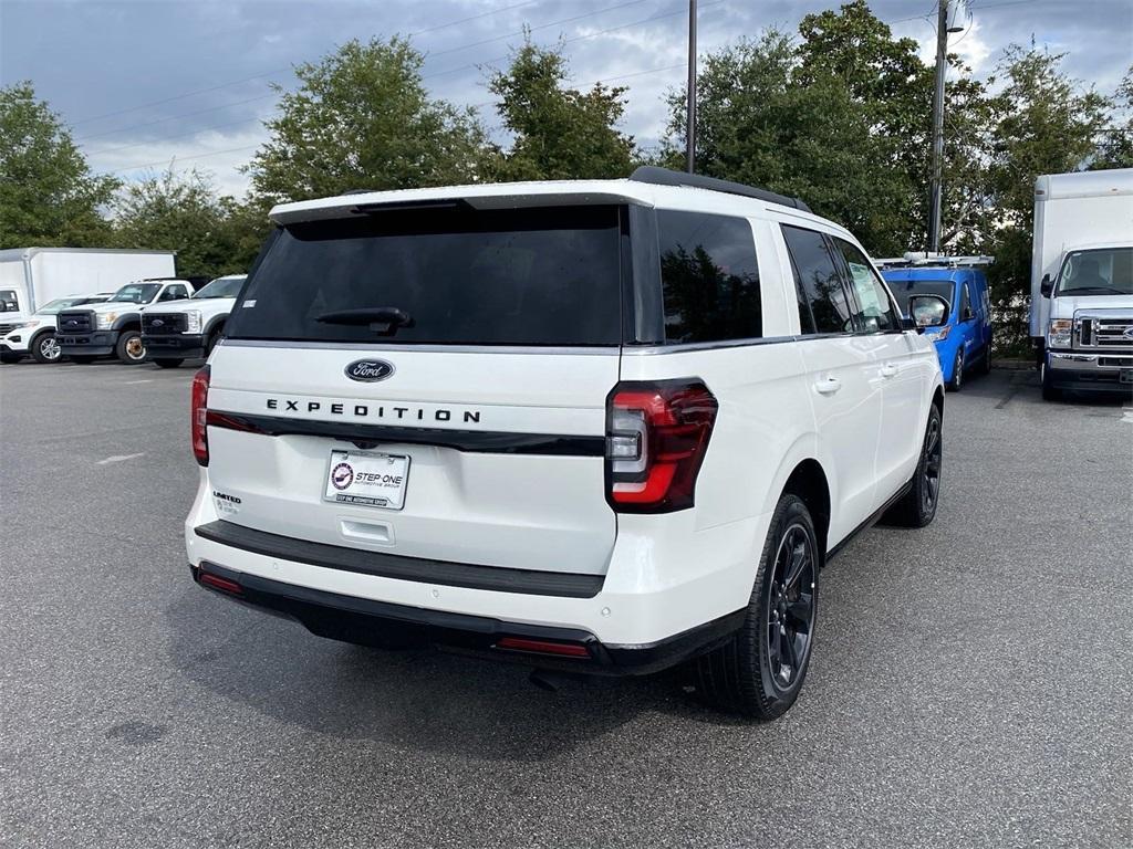 new 2024 Ford Expedition car, priced at $70,304