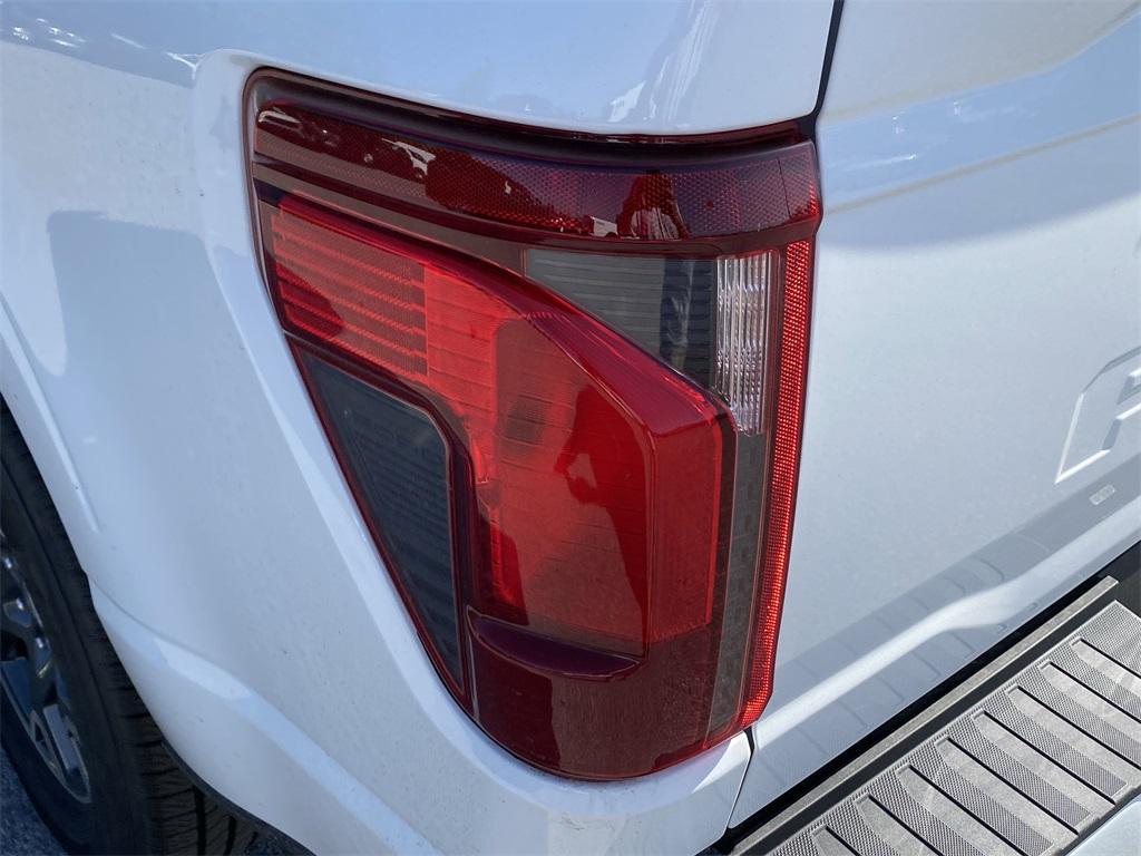 new 2025 Ford F-150 car, priced at $44,353
