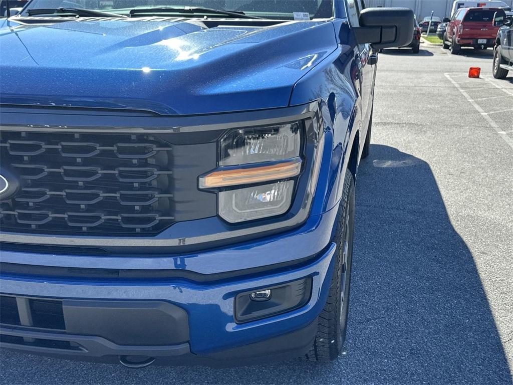 new 2025 Ford F-150 car, priced at $54,660