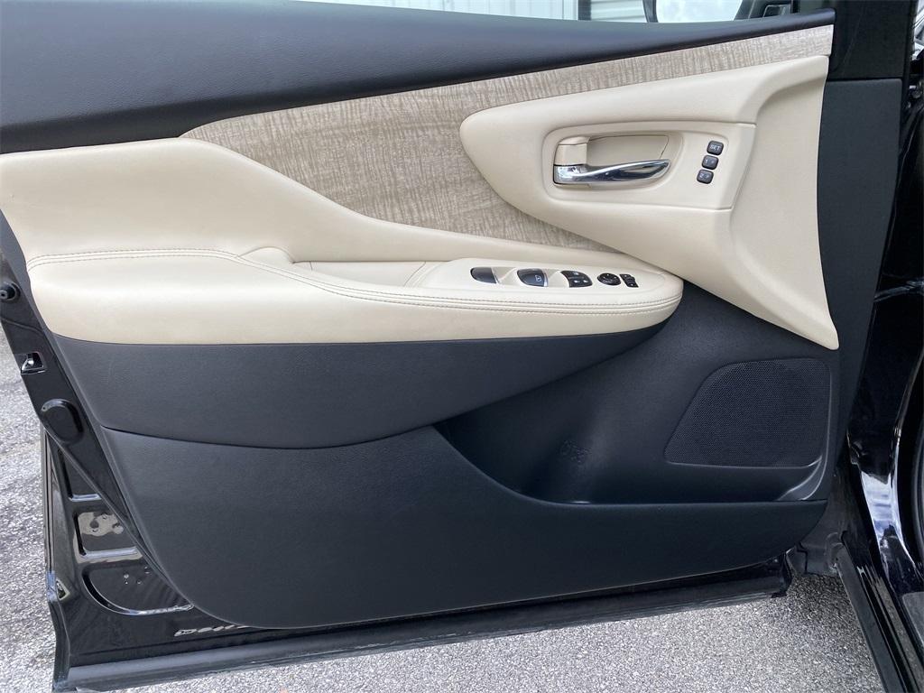 used 2023 Nissan Murano car, priced at $27,563