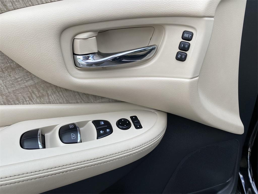 used 2023 Nissan Murano car, priced at $27,563