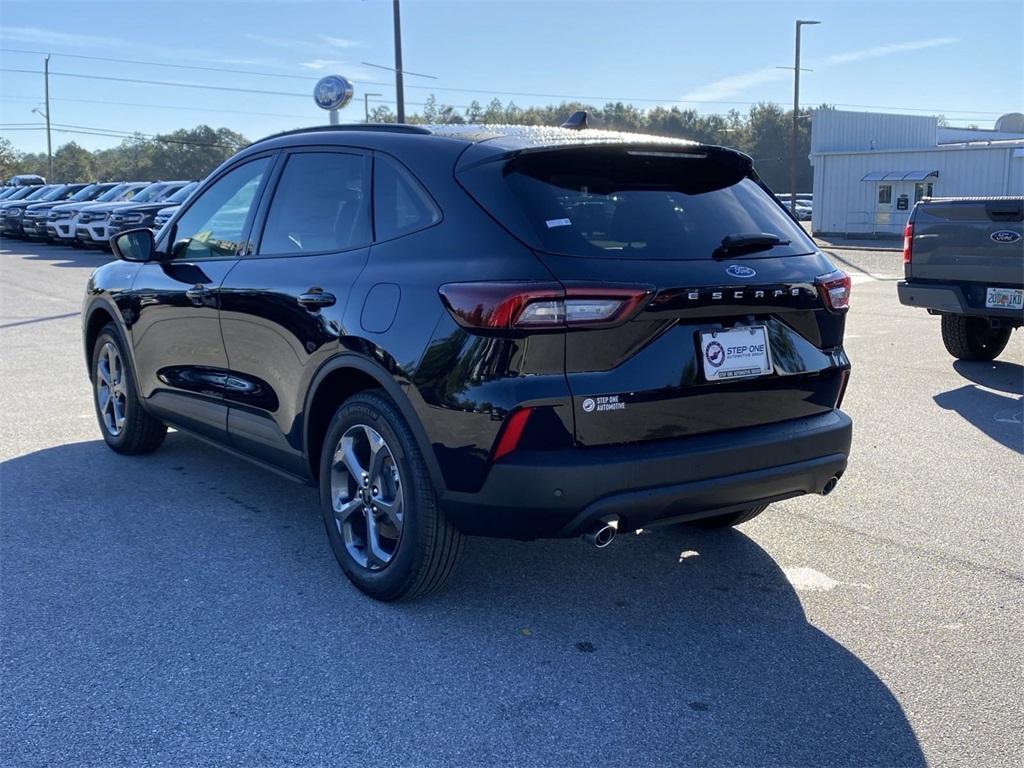 new 2025 Ford Escape car, priced at $30,475