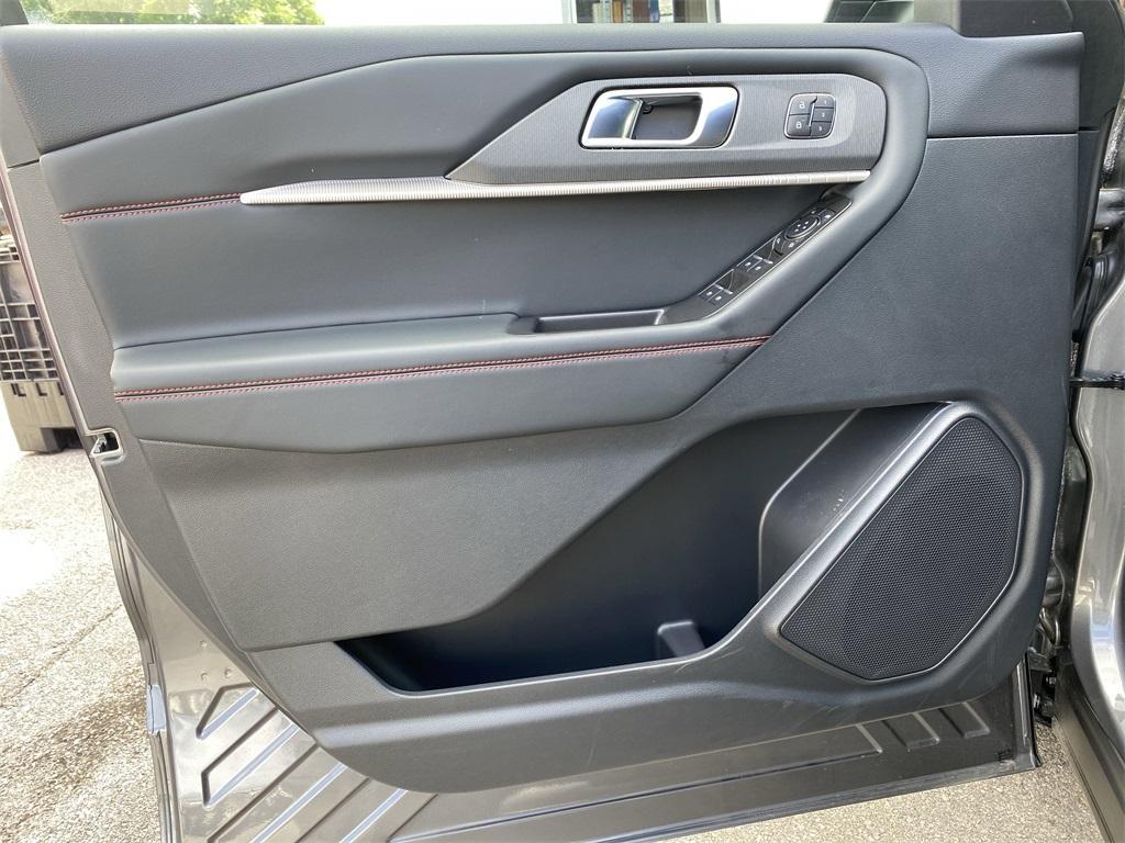 new 2025 Ford Explorer car, priced at $51,808