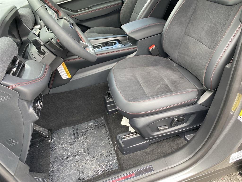 new 2025 Ford Explorer car, priced at $51,808