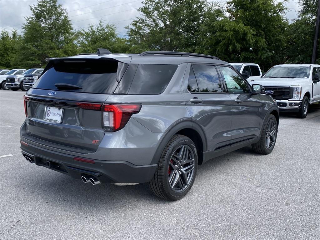 new 2025 Ford Explorer car, priced at $51,808