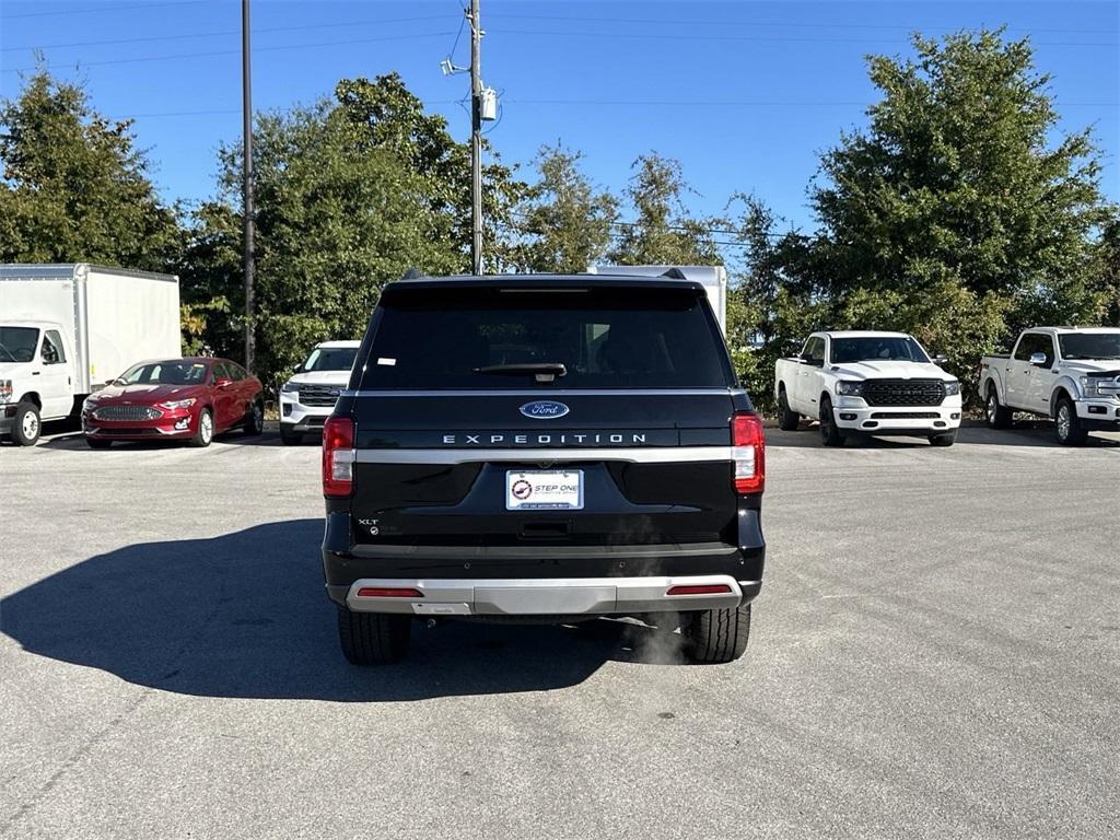 new 2024 Ford Expedition car, priced at $58,944