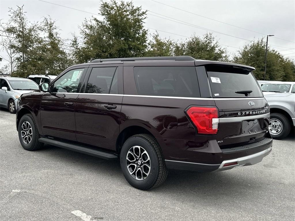 new 2024 Ford Expedition Max car, priced at $62,591