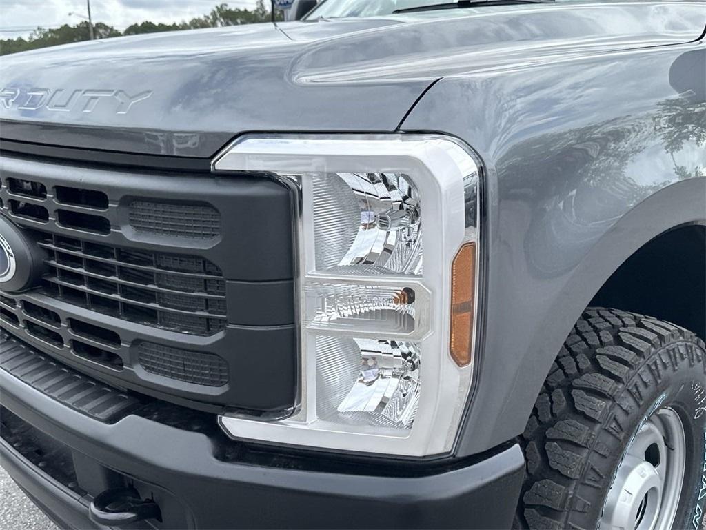 new 2024 Ford F-350 car, priced at $66,194