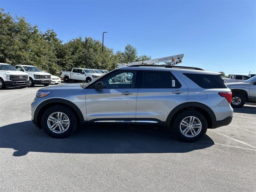 new 2024 Ford Explorer car, priced at $40,906