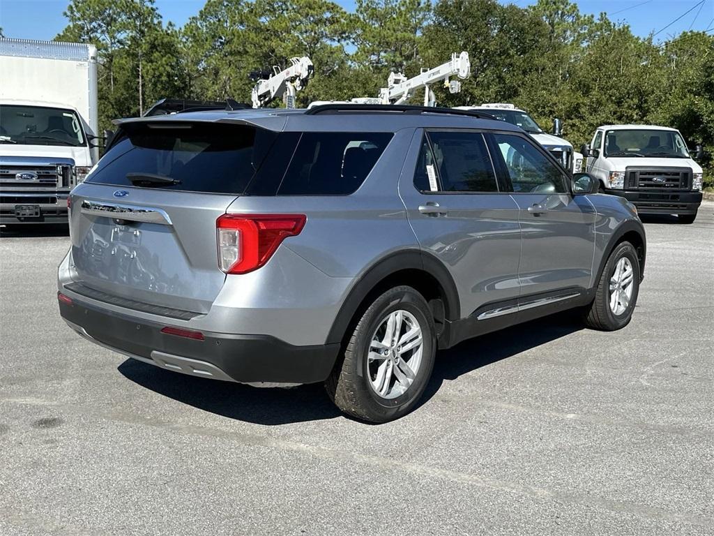 new 2024 Ford Explorer car, priced at $37,406