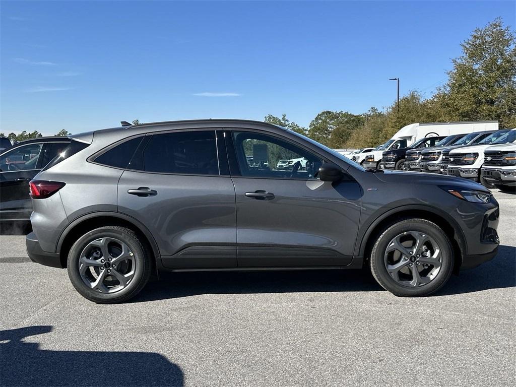 new 2025 Ford Escape car, priced at $31,985