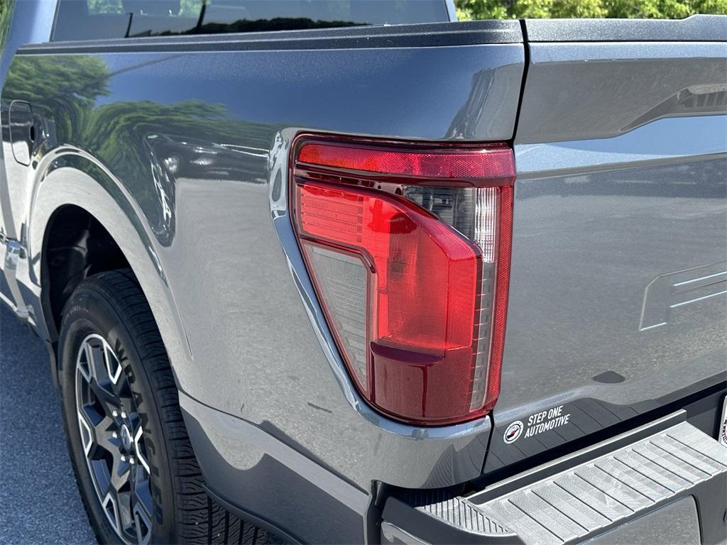 new 2024 Ford F-150 car, priced at $43,590