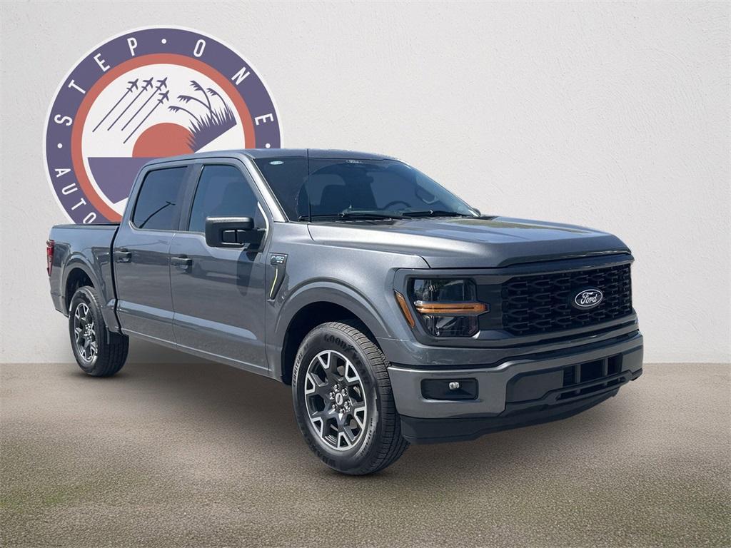 new 2024 Ford F-150 car, priced at $43,590