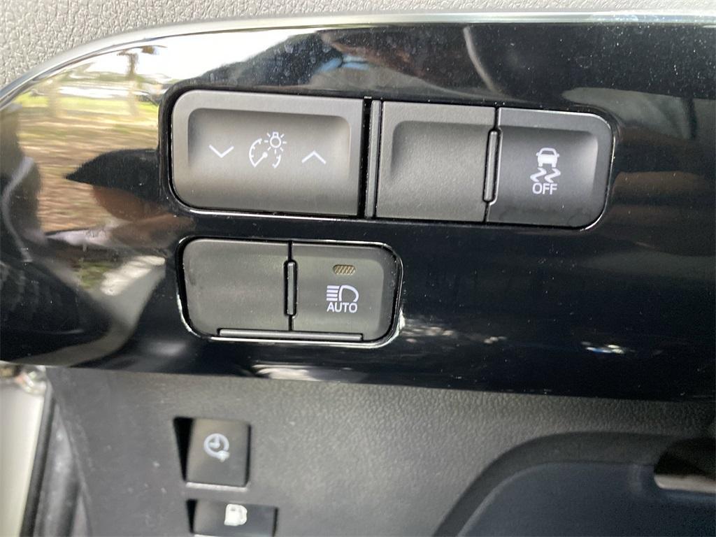 used 2021 Toyota Prius Prime car, priced at $21,550