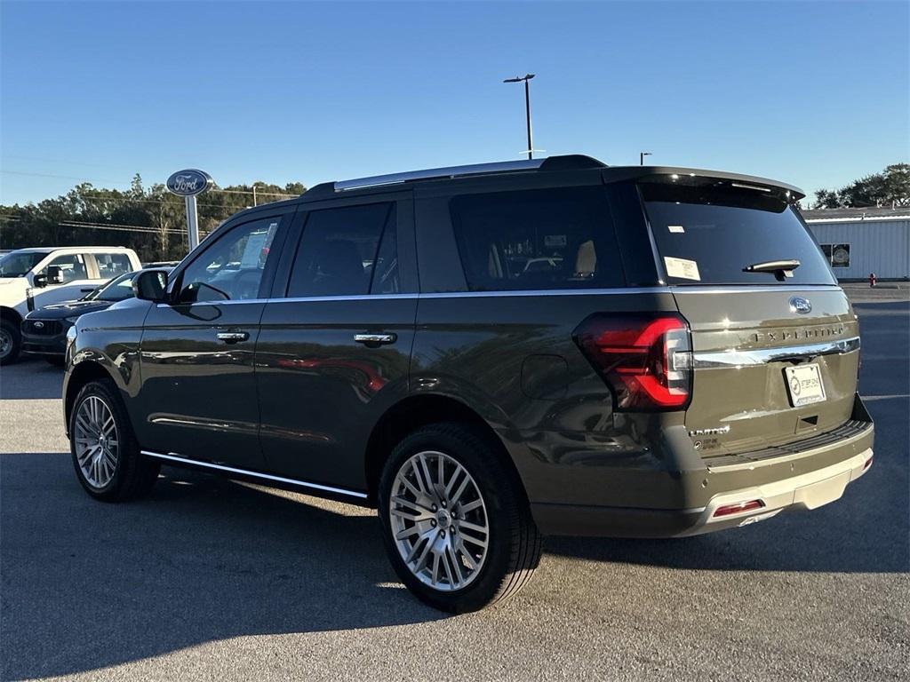 new 2024 Ford Expedition car, priced at $66,673