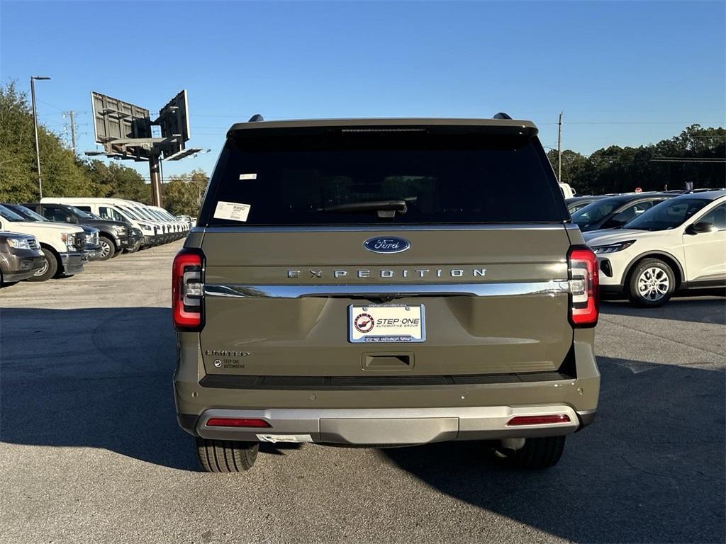 new 2024 Ford Expedition car, priced at $66,673