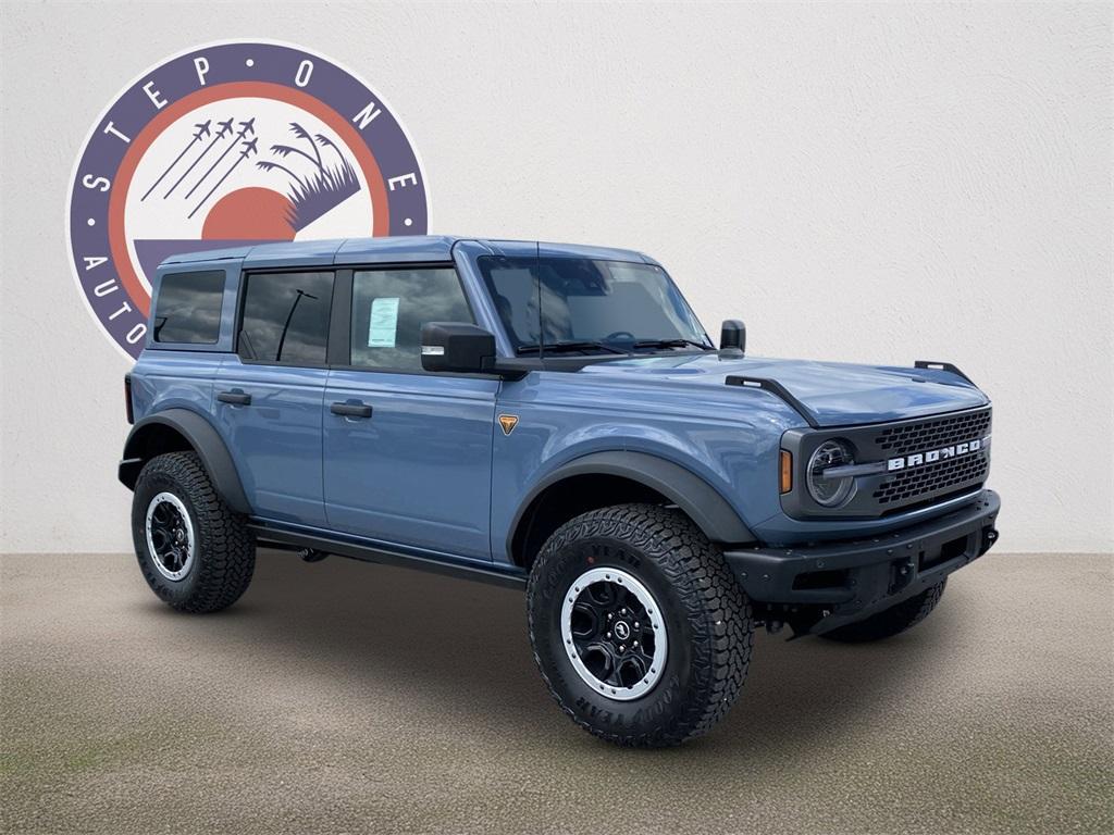 new 2025 Ford Bronco car, priced at $62,467