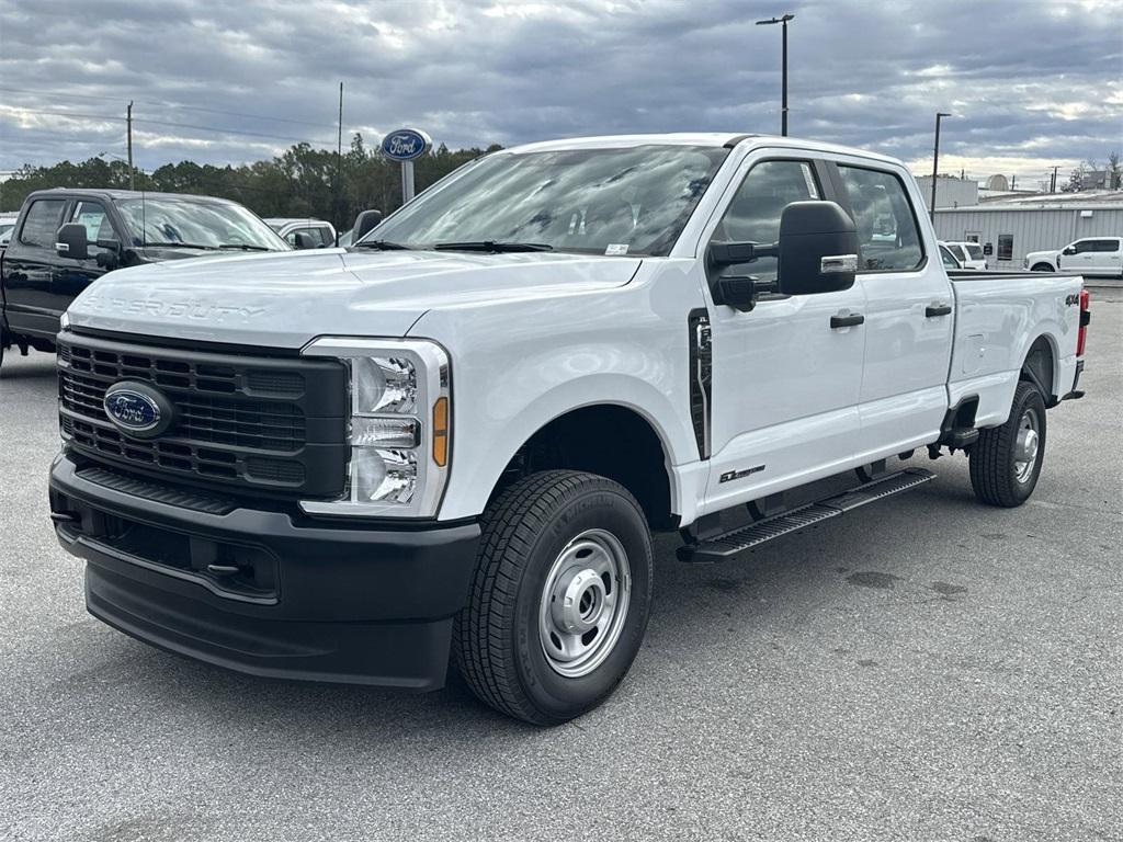 new 2024 Ford F-350 car, priced at $64,005