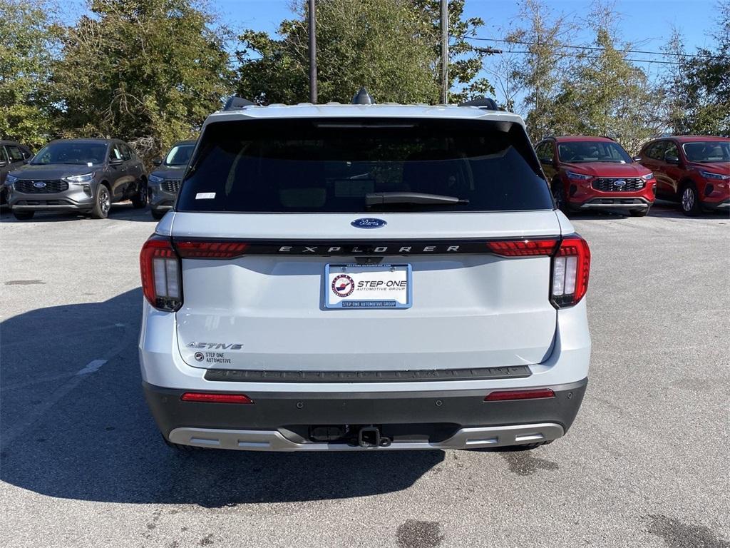 new 2025 Ford Explorer car, priced at $41,603