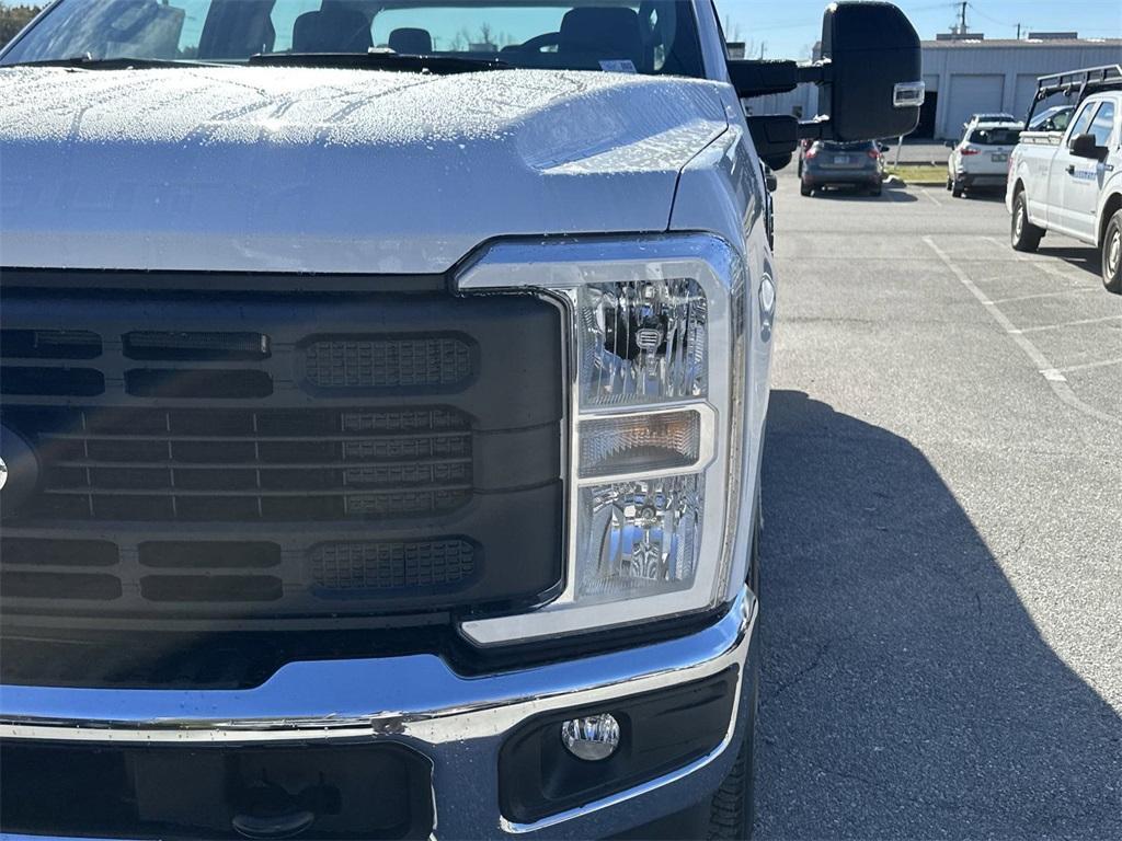 new 2024 Ford F-350 car, priced at $63,751