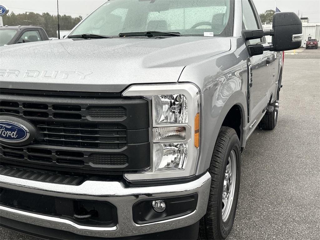 new 2024 Ford F-350 car, priced at $53,671