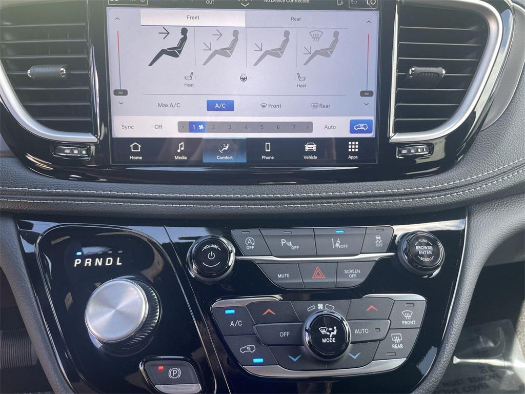 new 2026 Chrysler Pacifica car, priced at $45,465