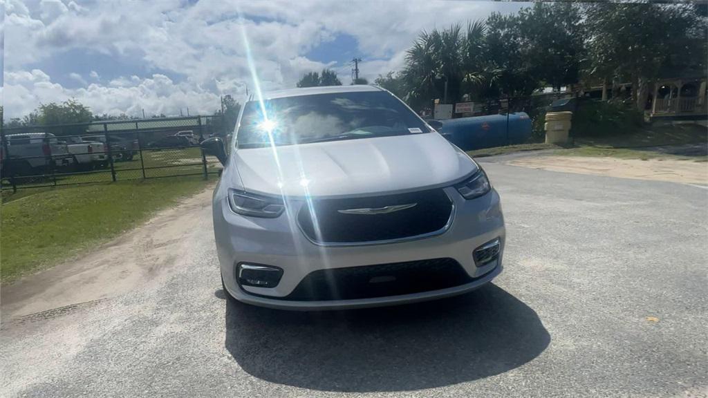 new 2026 Chrysler Pacifica car, priced at $45,465