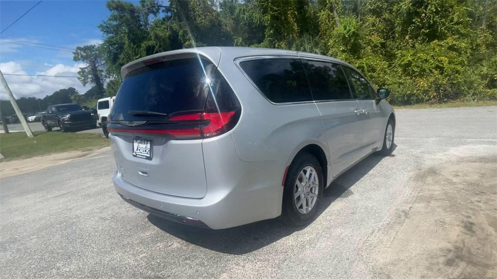 new 2026 Chrysler Pacifica car, priced at $45,465