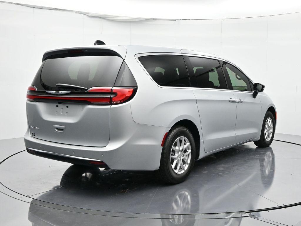 new 2026 Chrysler Pacifica car, priced at $45,465
