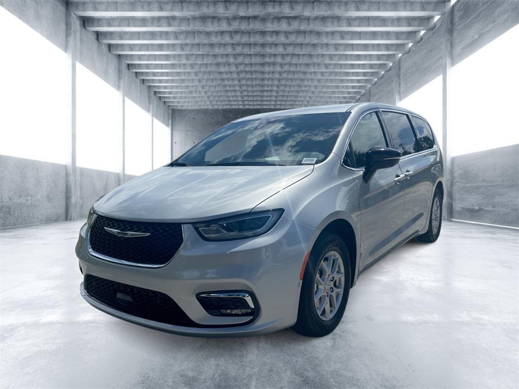 new 2026 Chrysler Pacifica car, priced at $45,465