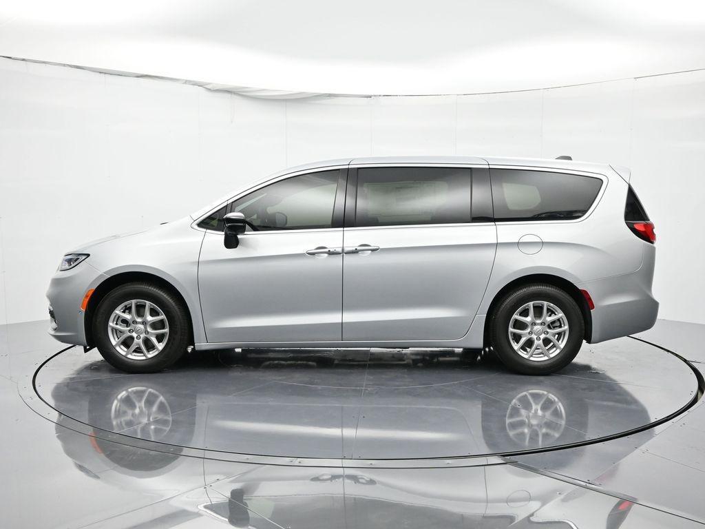 new 2026 Chrysler Pacifica car, priced at $45,465
