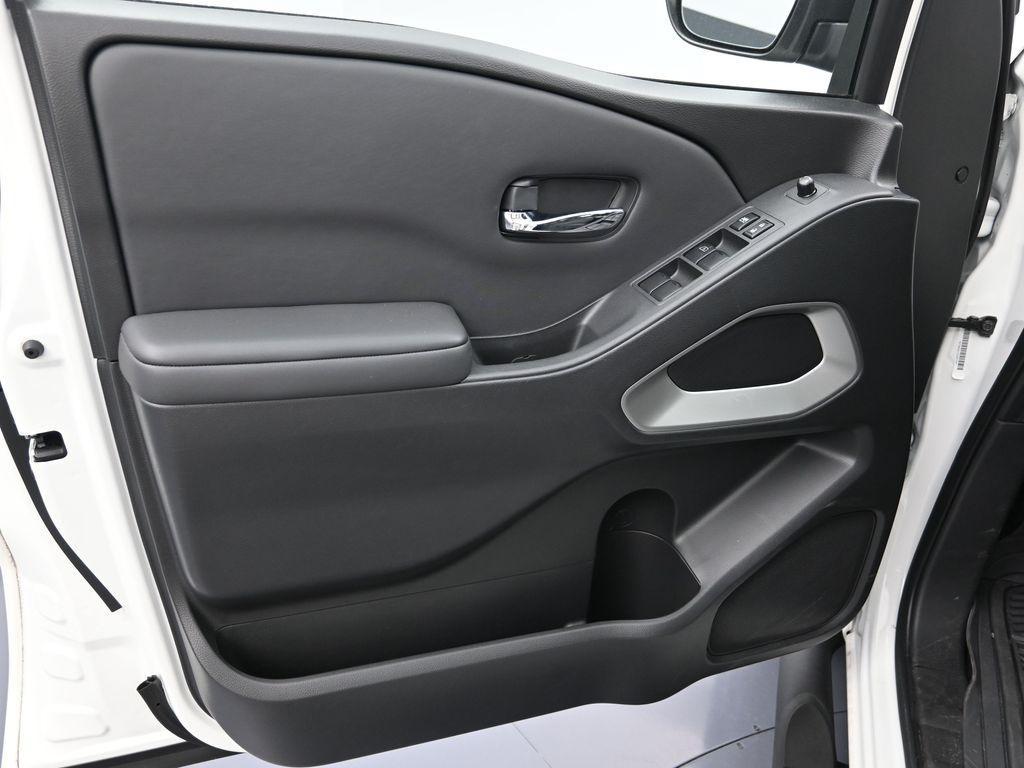 used 2022 Nissan Frontier car, priced at $27,377